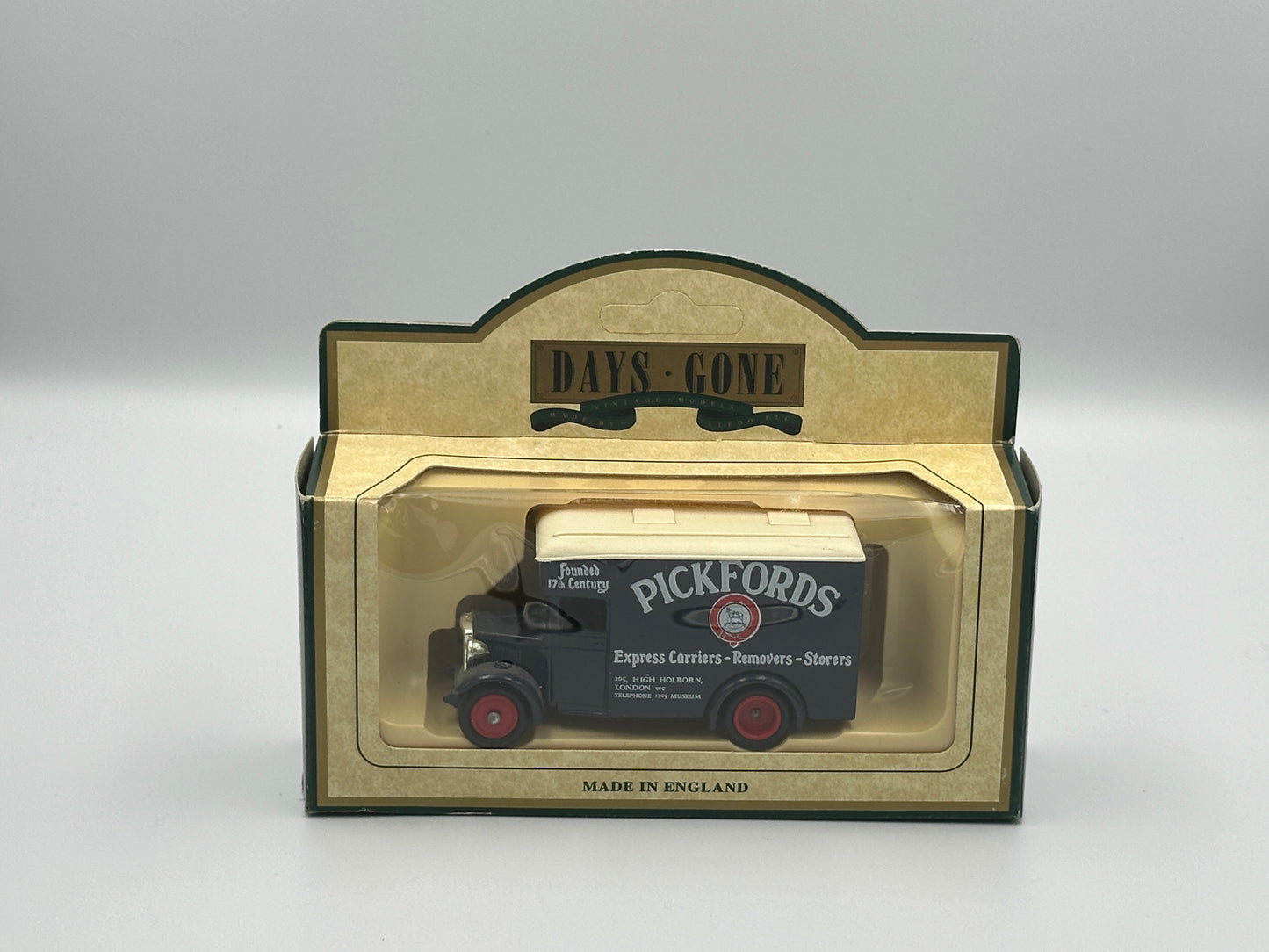 Days Gone 1934 Dennis Parcels Van Pickfords