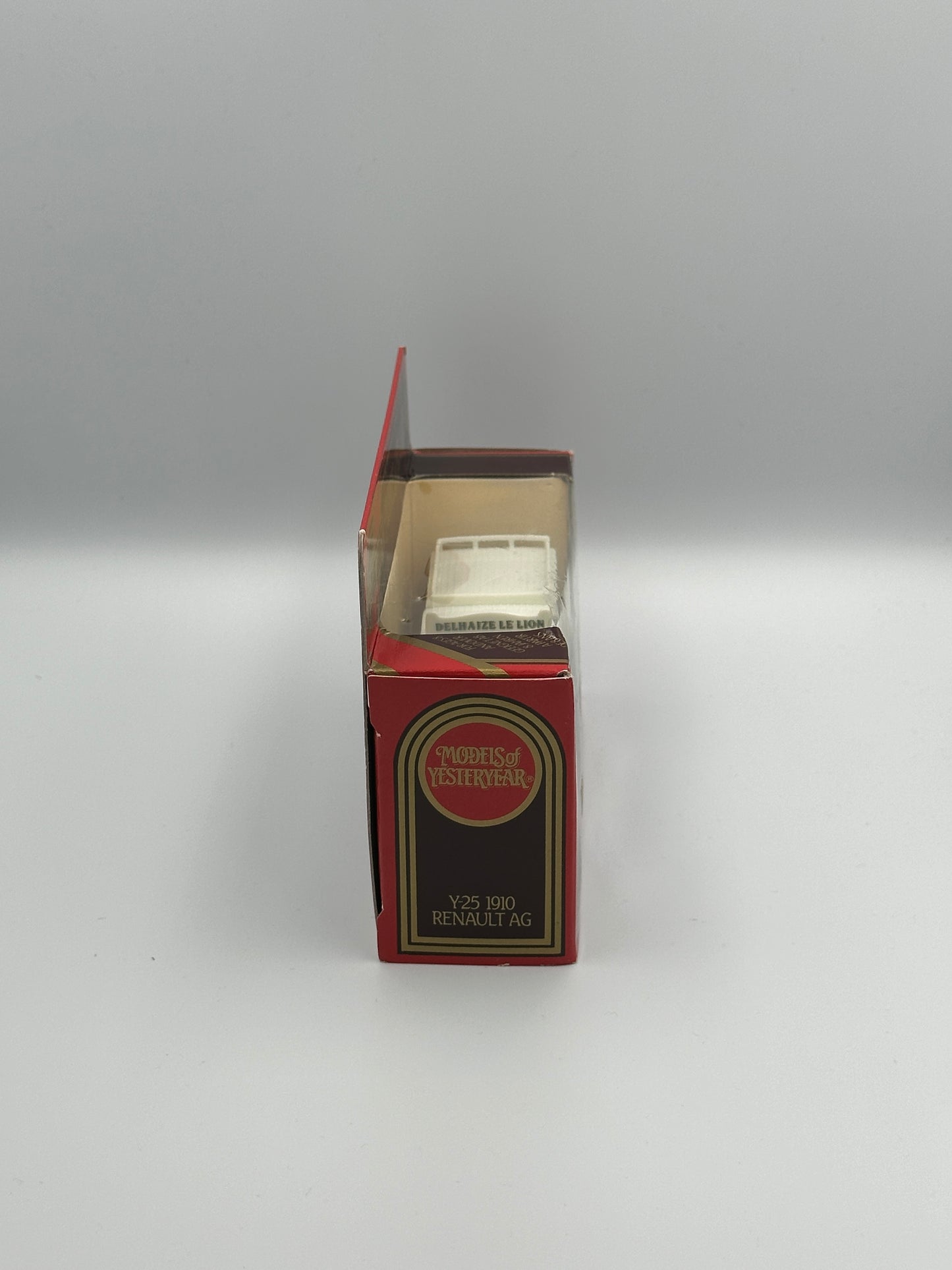 Matchbox Models of Yesteryear 1910 Renault Type AG Van Delhaize & De Leeuw