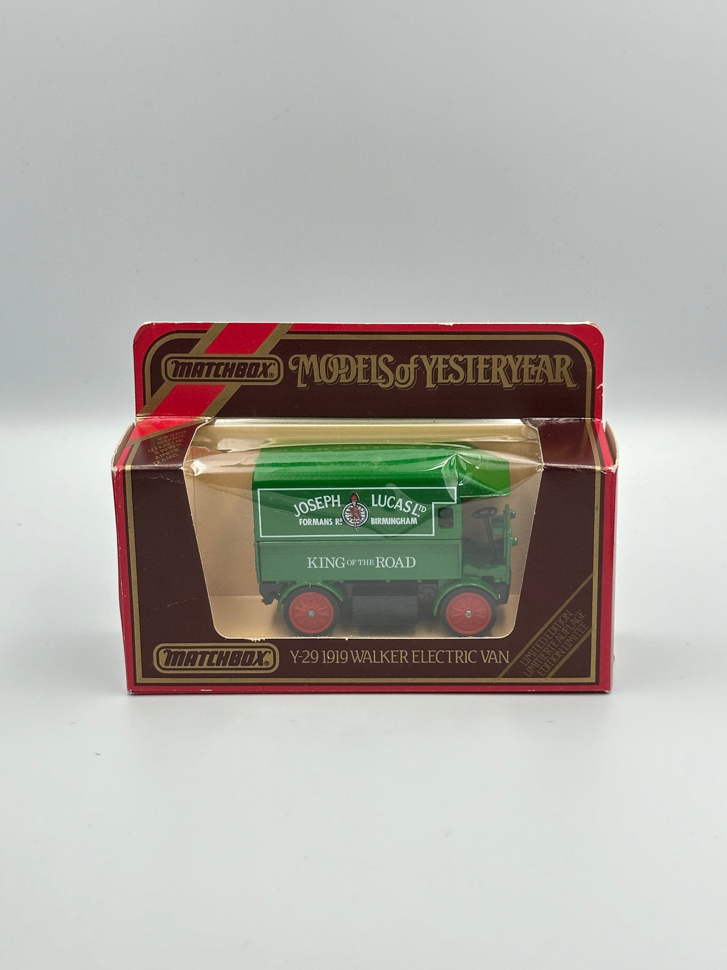 Matchbox Models of Yesteryear 1919 Walker Electric Van Joseph Lucas Ltd.