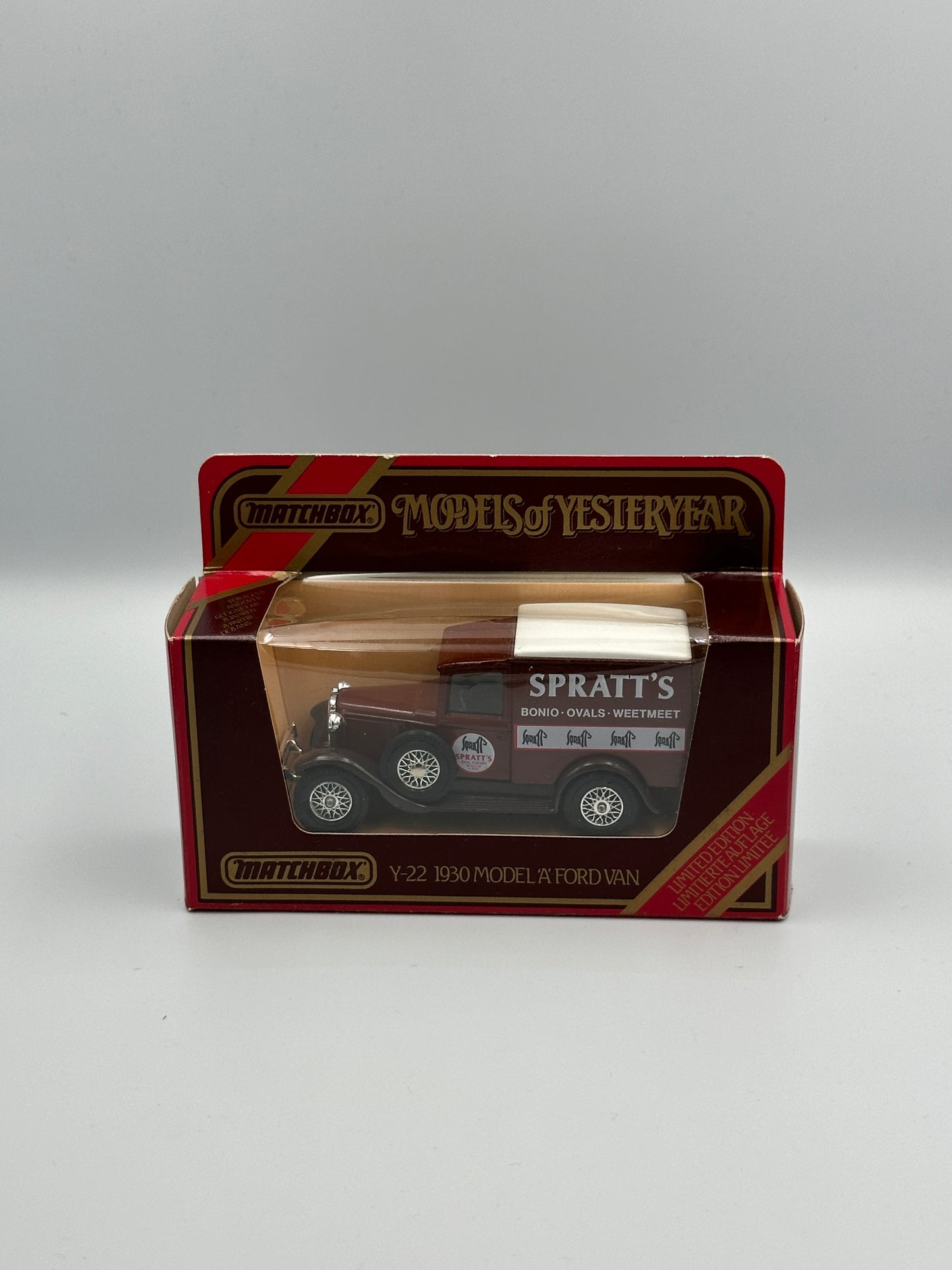 Matchbox Models of Yesteryear 1930 Model 'A' Ford Van Spratt's