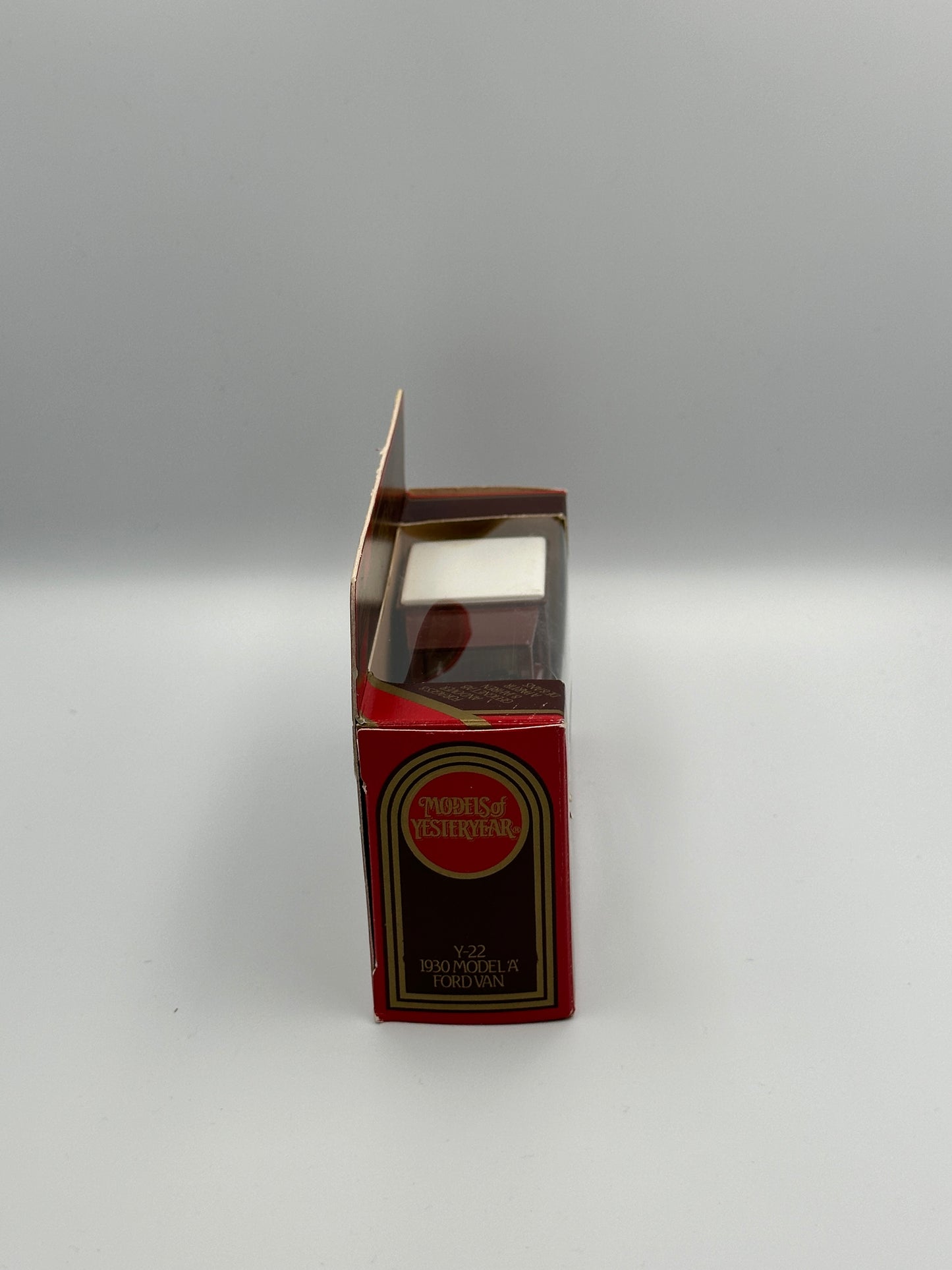 Matchbox Models of Yesteryear 1930 Model 'A' Ford Van Spratt's