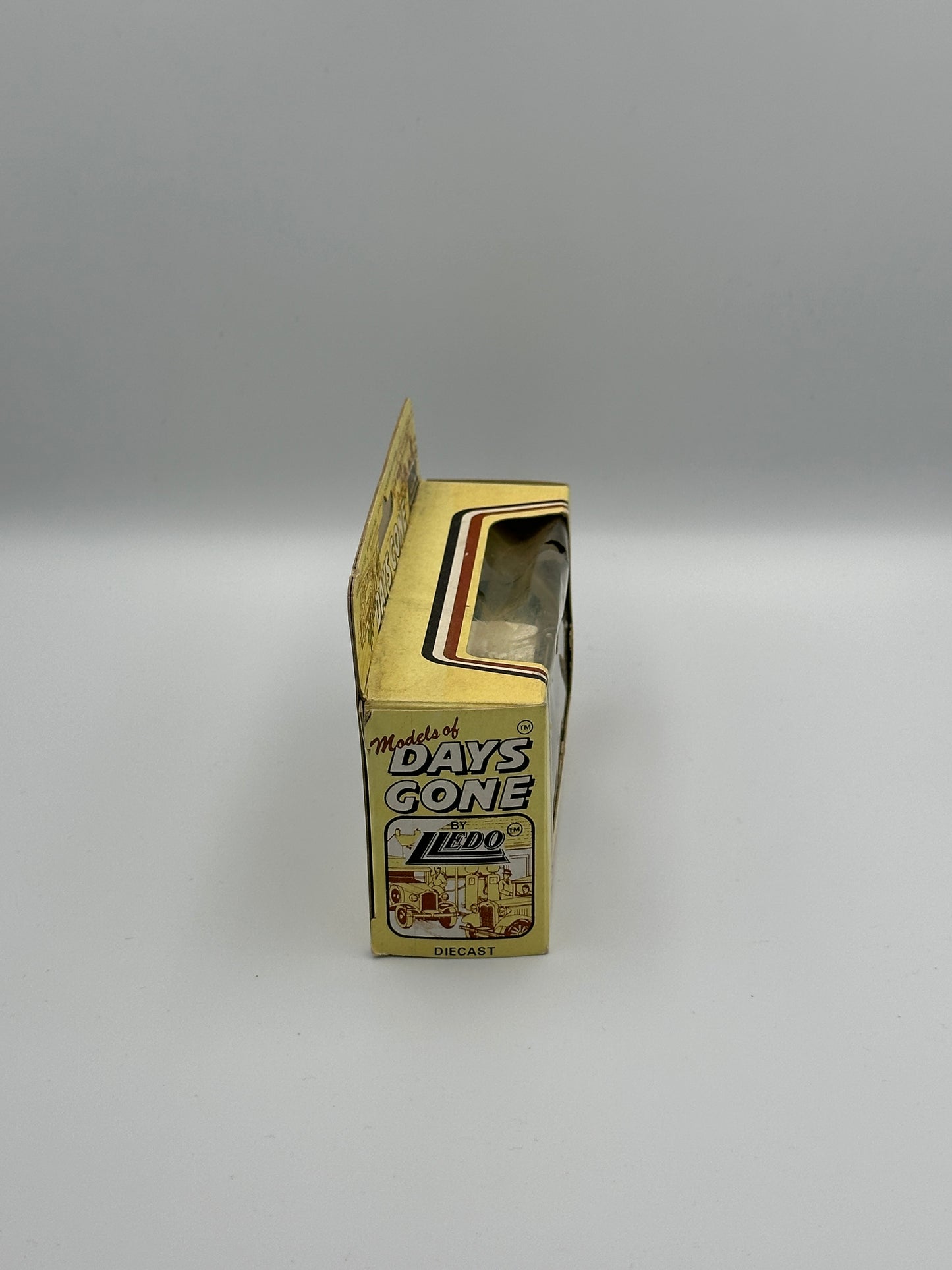 Lledo Days Gone 1920 Ford Model 'T' Tanker "Castrol Motor Oil"