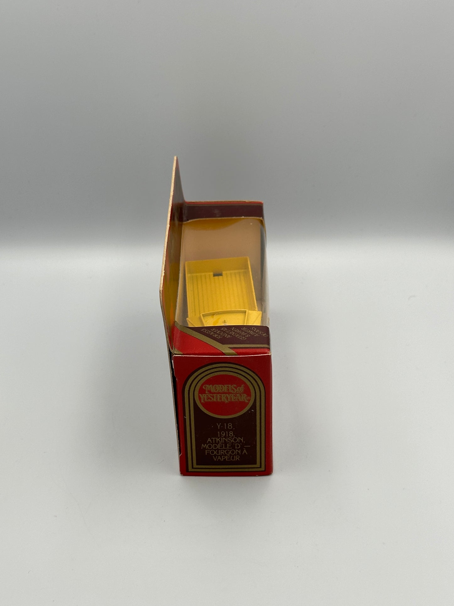 Matchbox Models of Yesteryear 1918 Atkinson Model D Steam Wagon "Blue Circle Portland Cement"