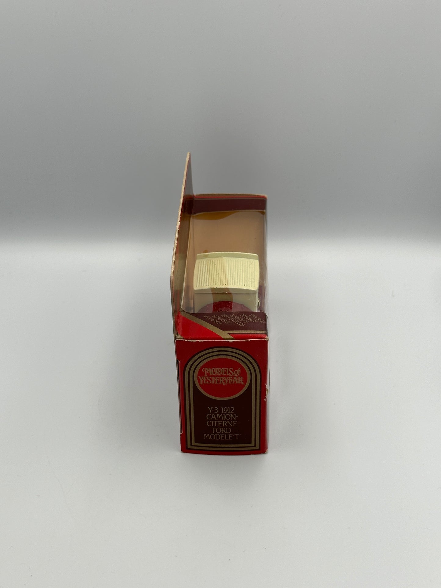 Matchbox Models of Yesteryear 1912 Ford Model 'T' Tanker "Carnation Farm Products"