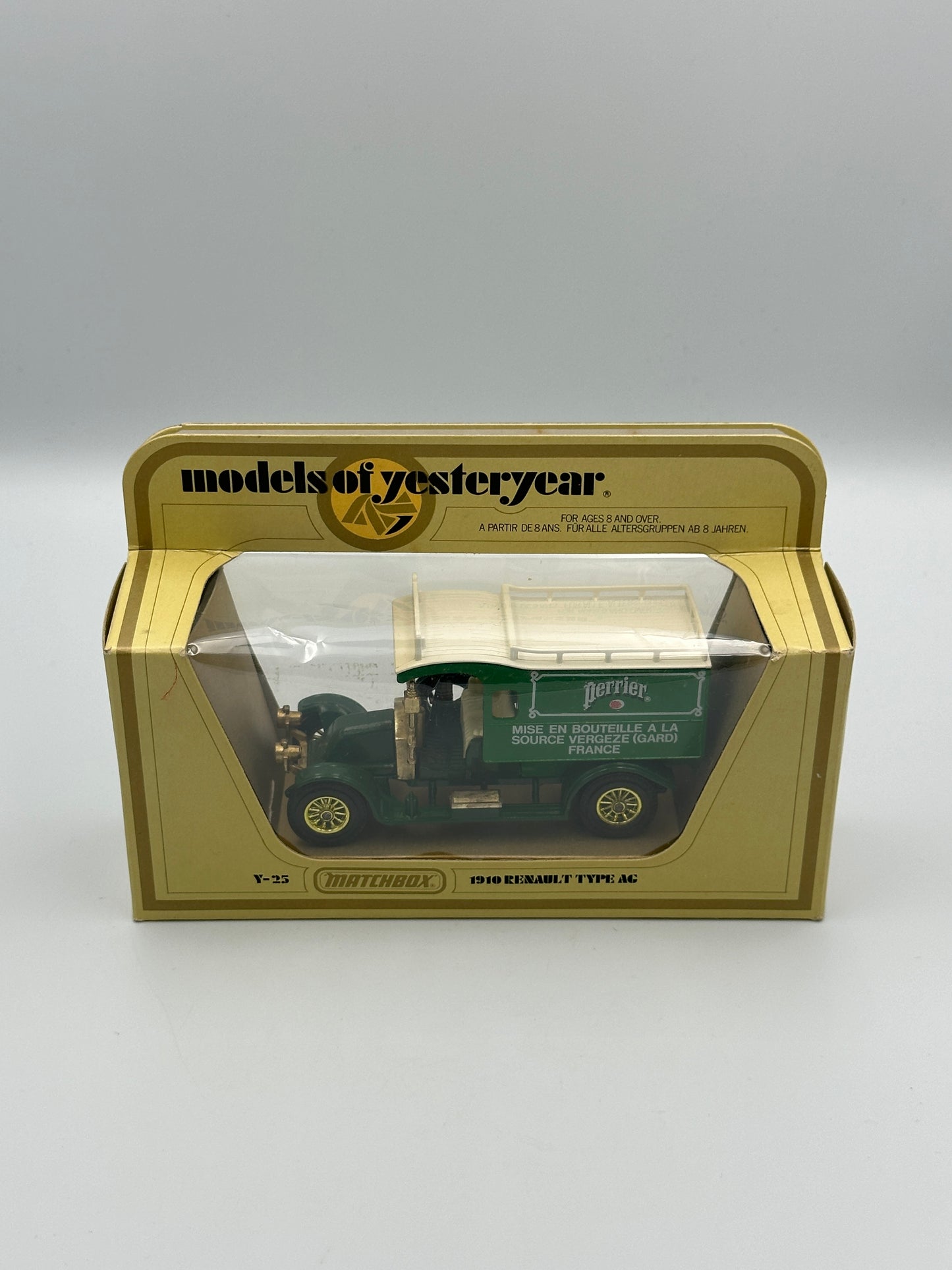 Matchbox Models of Yesteryear 1910 Renault Type AG "Perrier"