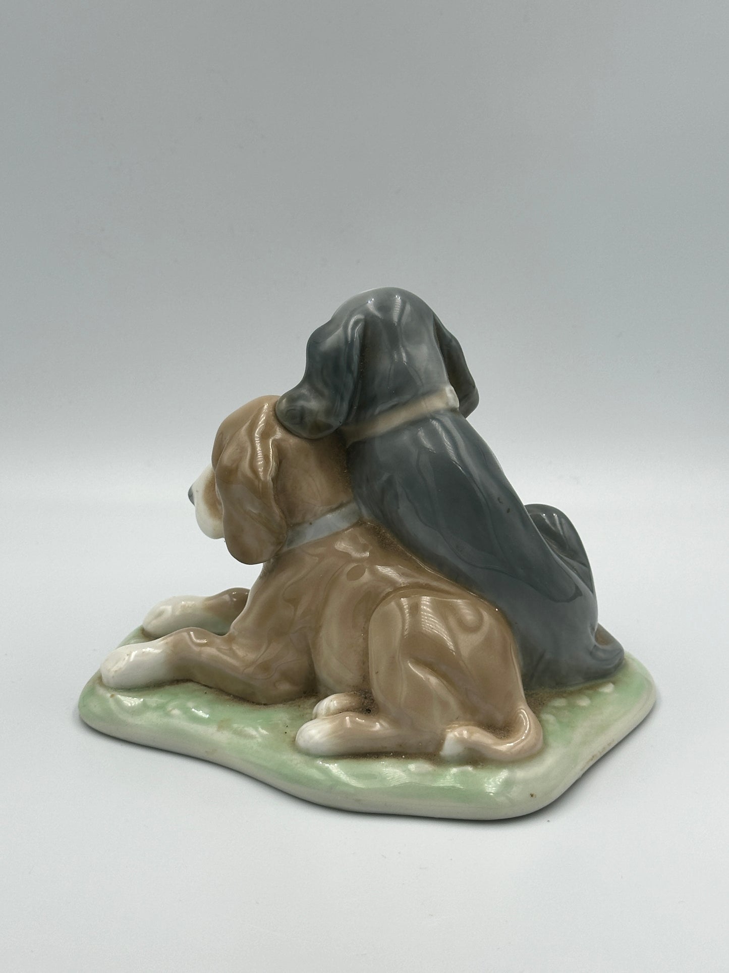 NAO by Lladro "Puppy Love" #1046