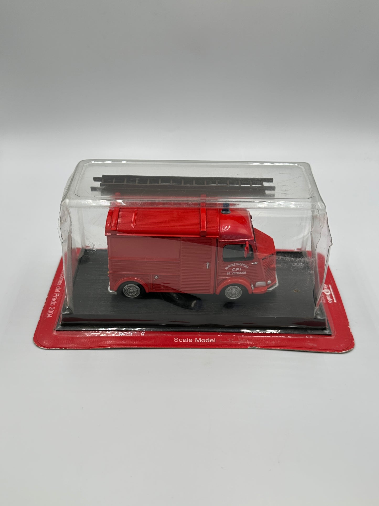 Del Prado Fire Engines of The World Issue 13. 1947 Citroen H Type Fire Truck FRANCE 1:43