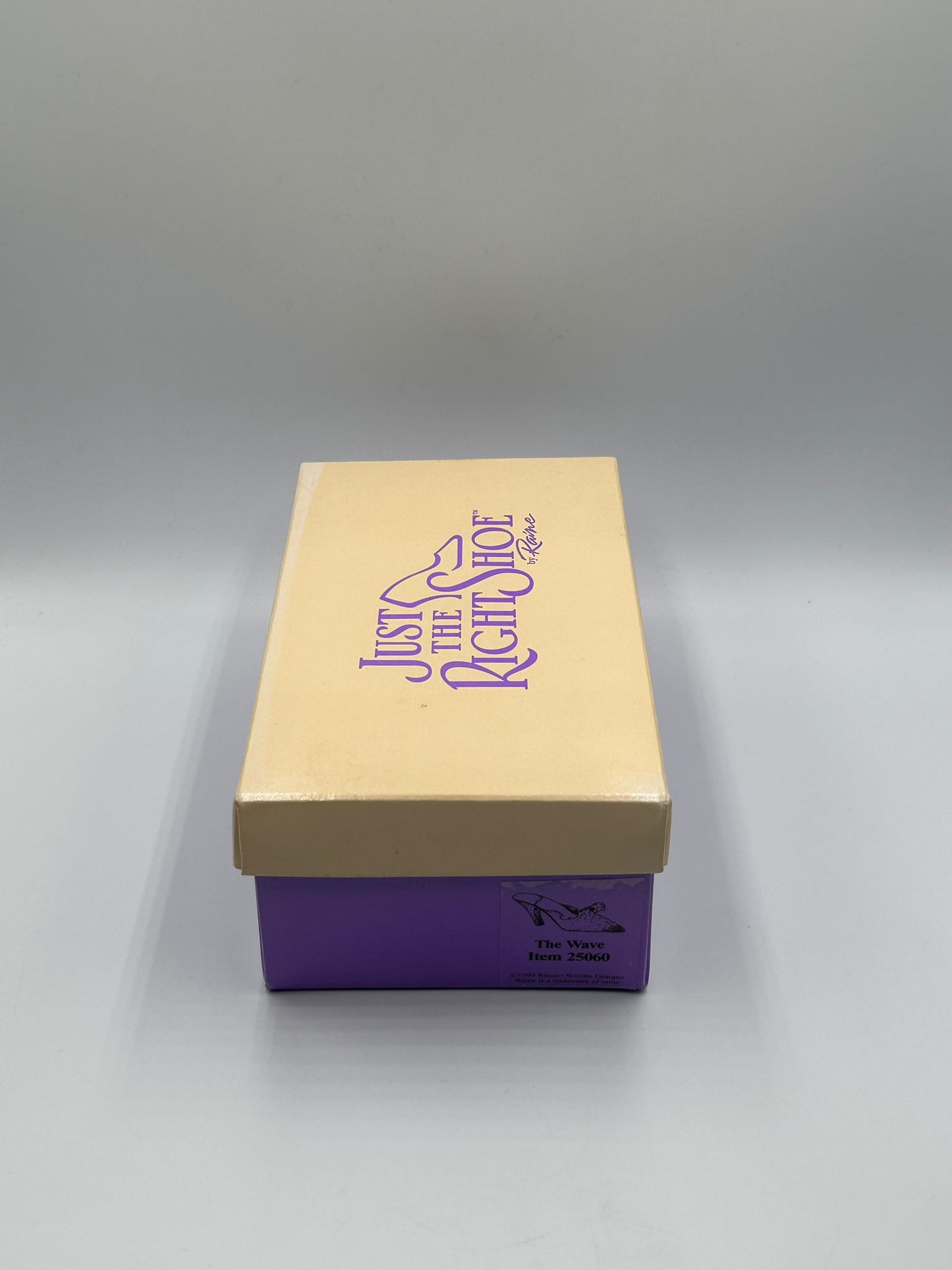 Just the Right Shoe "The Wave" – Item 25060