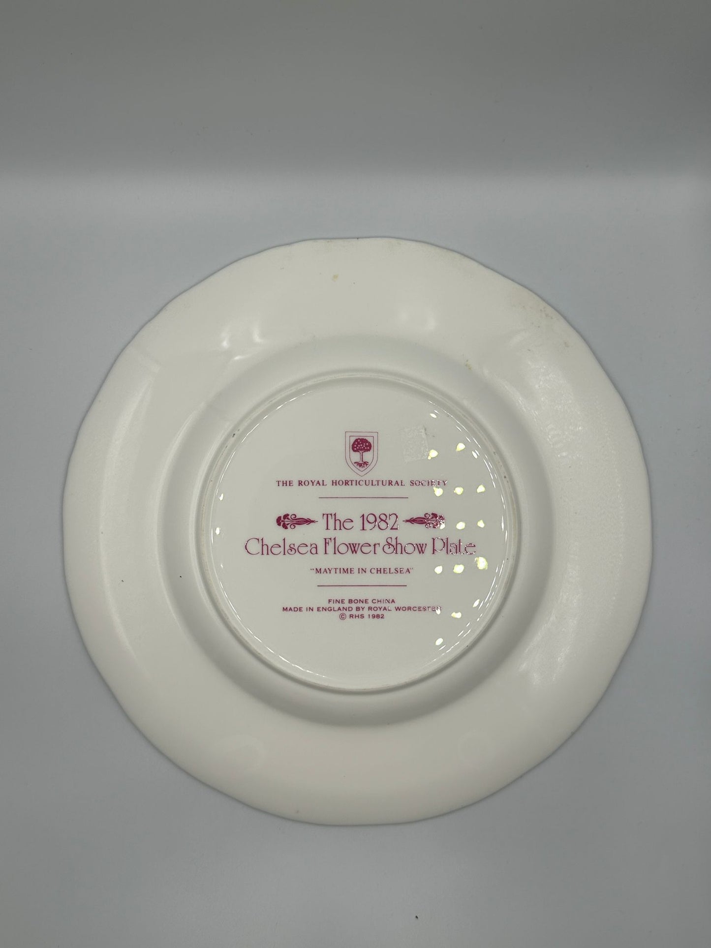 Royal Worcester Collector Plate – “Maytime in Chelsea” (1982)