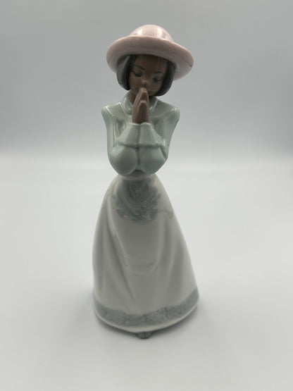 NAO by Lladro "African Lady Praying" #1224