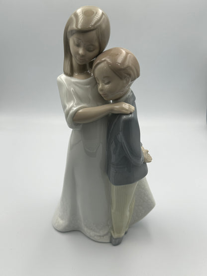 NAO by Lladro "Brotherly Love" #1568