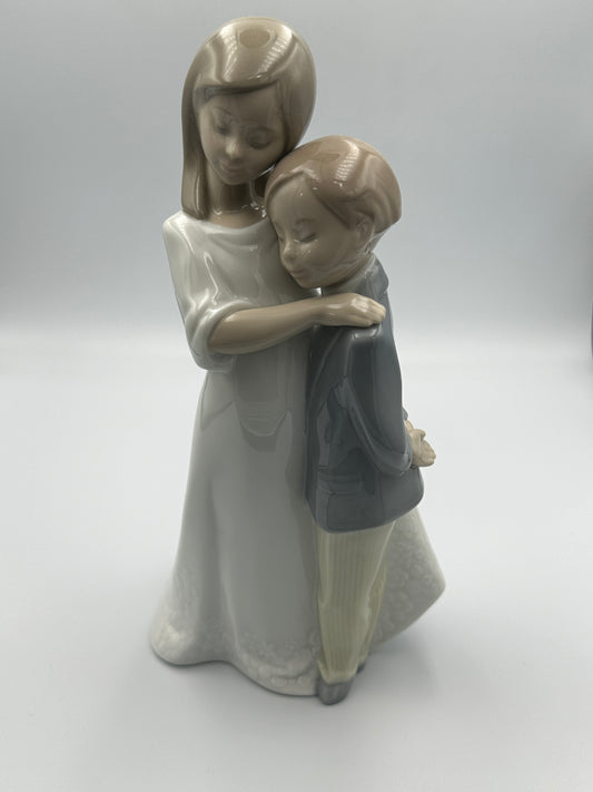 NAO by Lladro "Brotherly Love" #1568