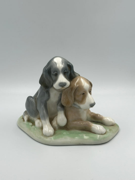 NAO by Lladro "Puppy Love" #1046