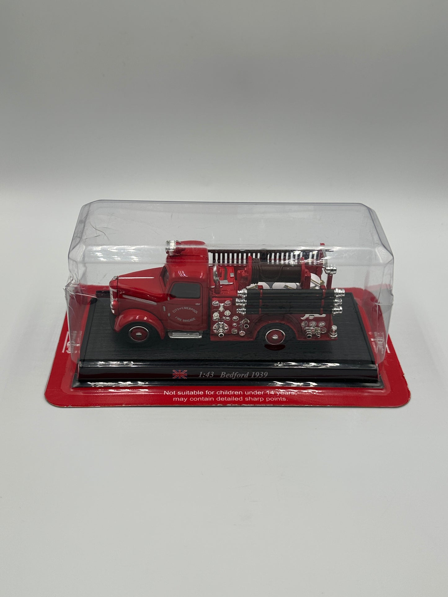 Del Prado Fire Engines of The World Issue 1. 1939 Bedford Fire Engine UK 1:43