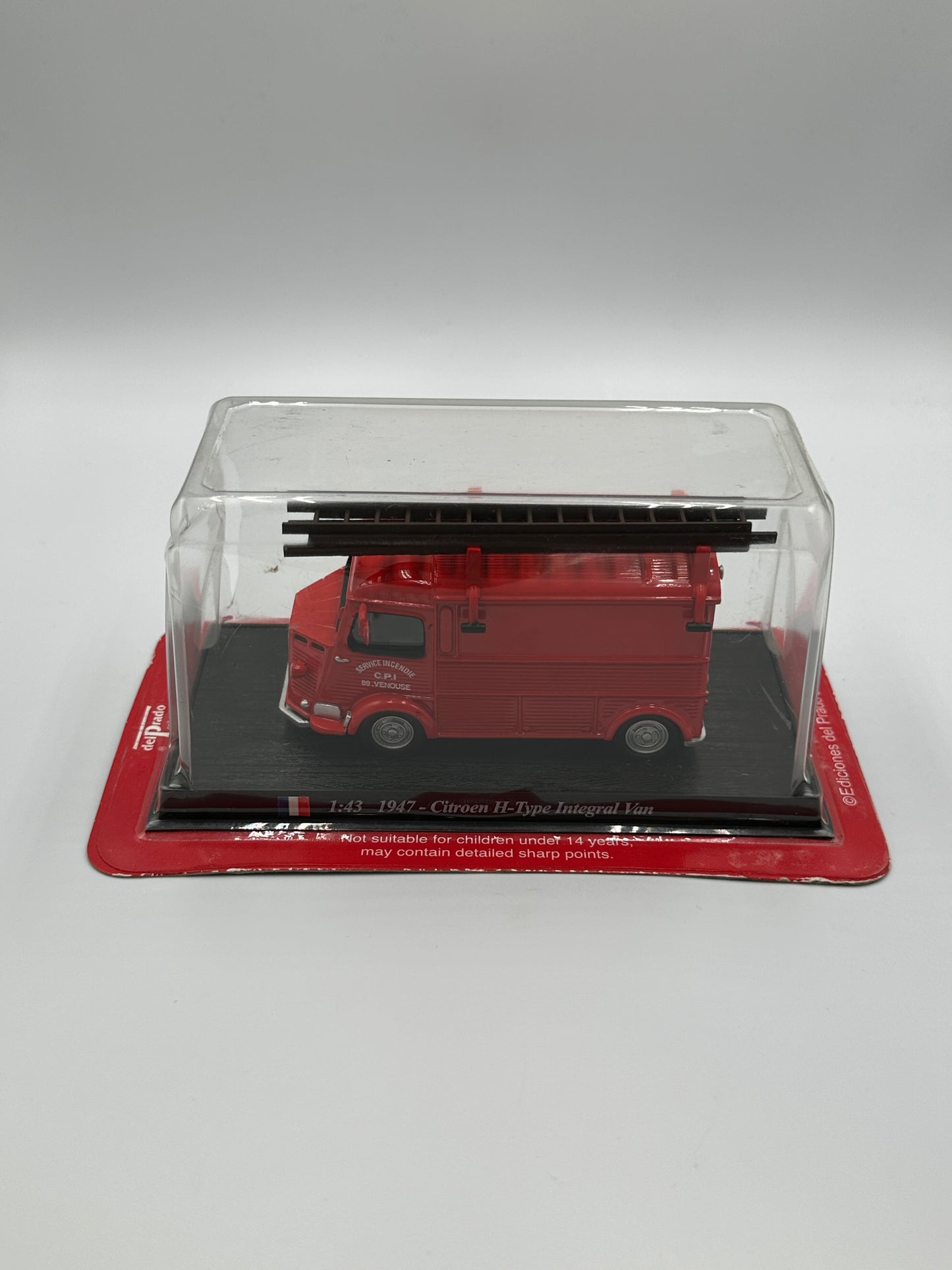 Del Prado Fire Engines of The World Issue 13. 1947 Citroen H Type Fire Truck FRANCE 1:43