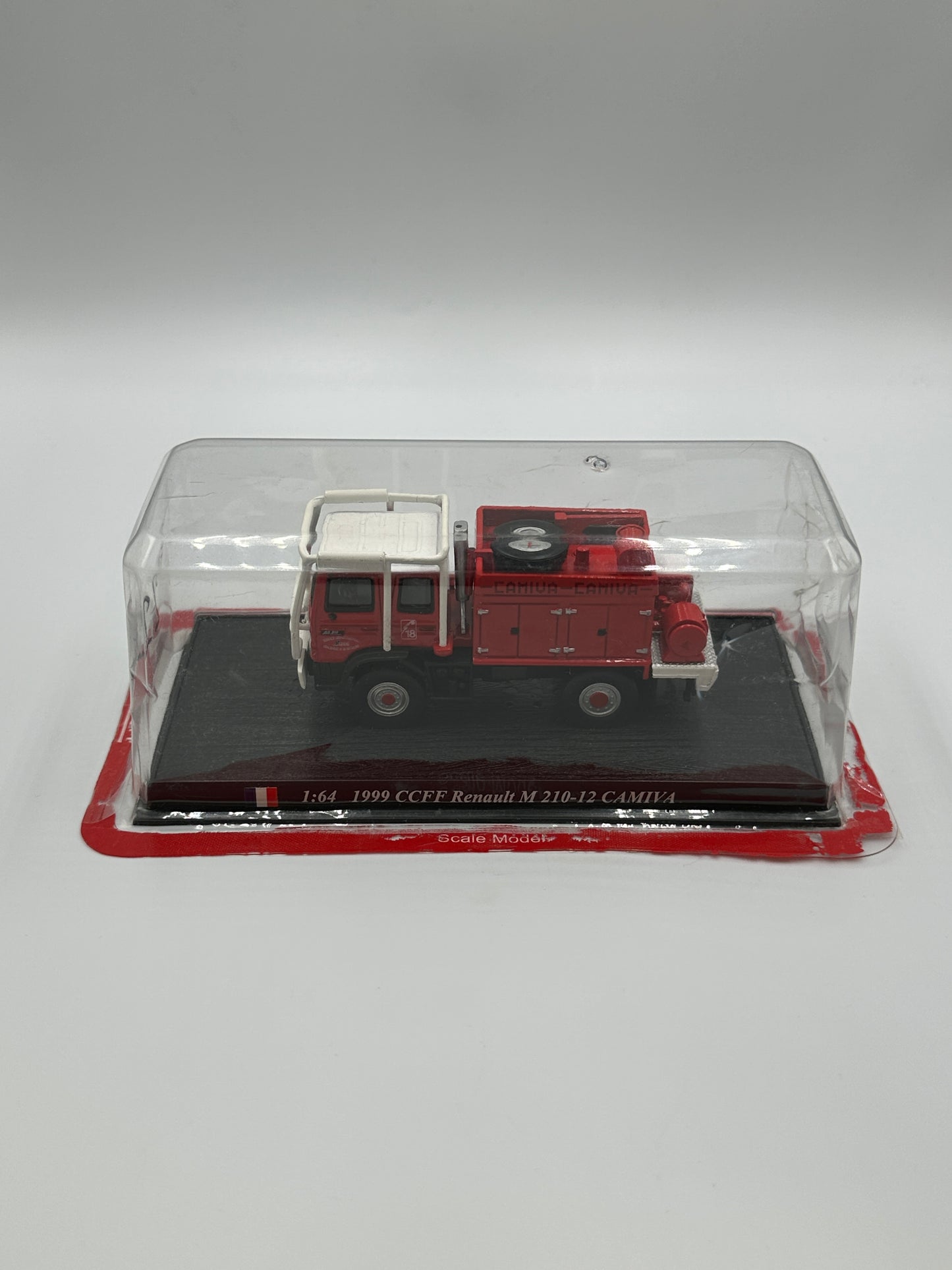 Del Prado Fire Engines of The World Issue 22. 1999 Renault M210-12 CCFF Camiva FRANCE 1:64