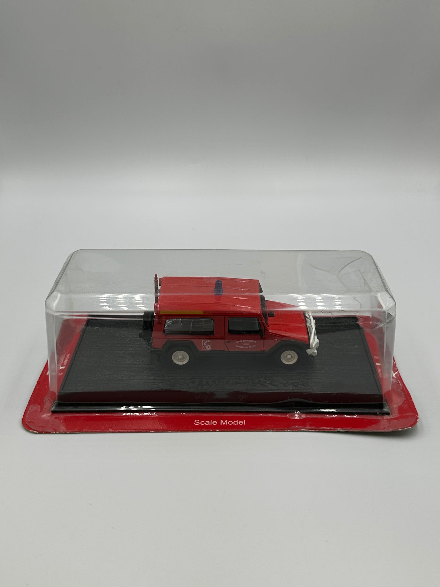Del Prado Fire Engines of The World Issue 16. 1990 VSRTT UMM BDU 11 D1L BEMAEX FRANCE 1:50
