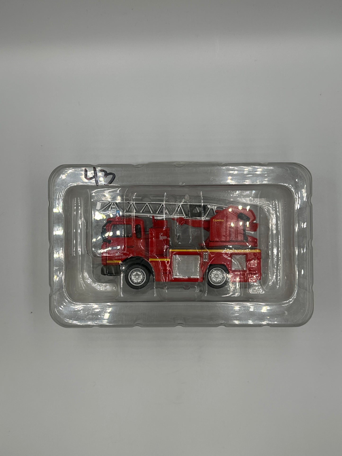 Del Prado Fire Engines of The World Issue 43. 2001 Renault Camiva 18m Fire Escape Ladder FRANCE 1:57