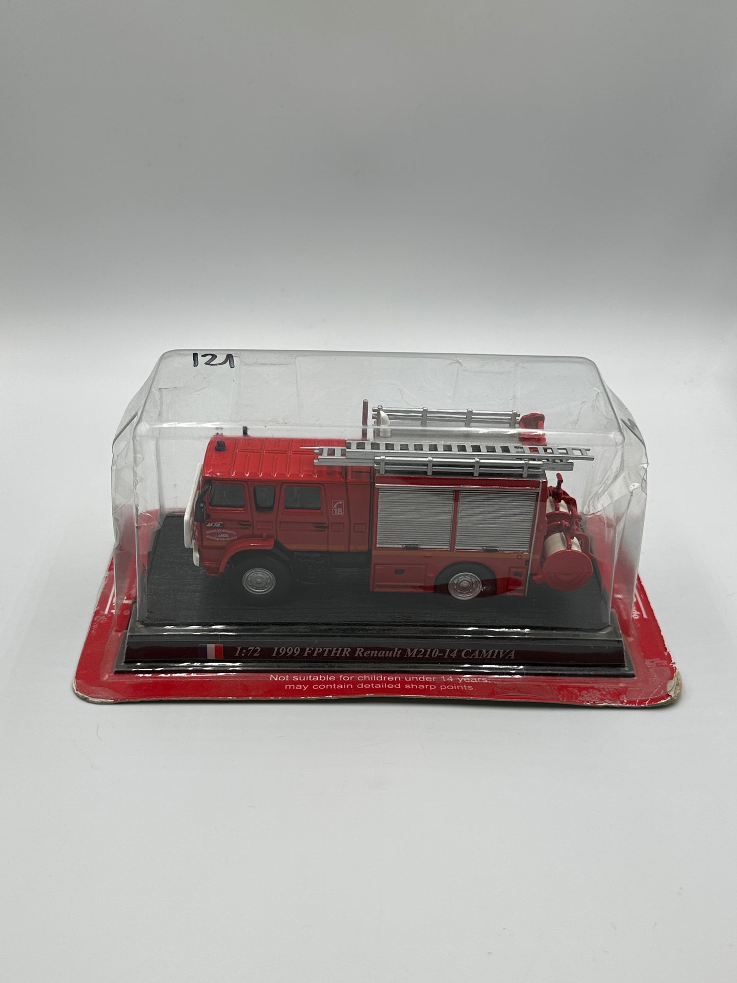 Del Prado Fire Engines of The World Issue. 121 1999 Renault M210-14 CAMIVA Fire Truck FPTHR 1:72 France