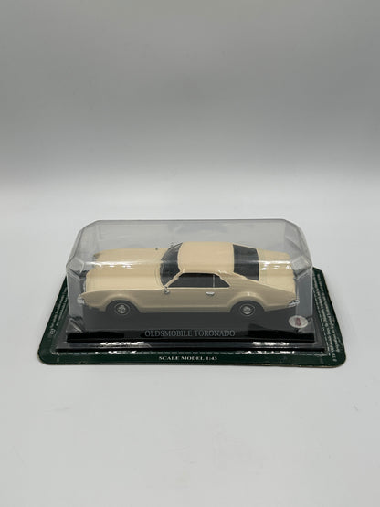 Del Prado The Ultimate Car Collection Issue 28 1966 Oldsmobile Toronado