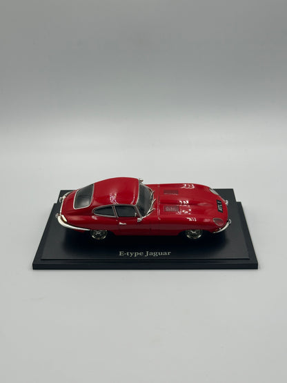 Atlas 1/43 Classic Sports Cars – Jaguar E-Type (Red)