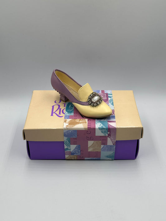 Just the Right Shoe "Jeweled Heel Pump" – Item 25011