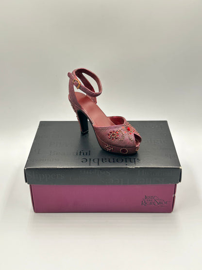 Just the Right Shoe "Late for a Date" – Item 25065
