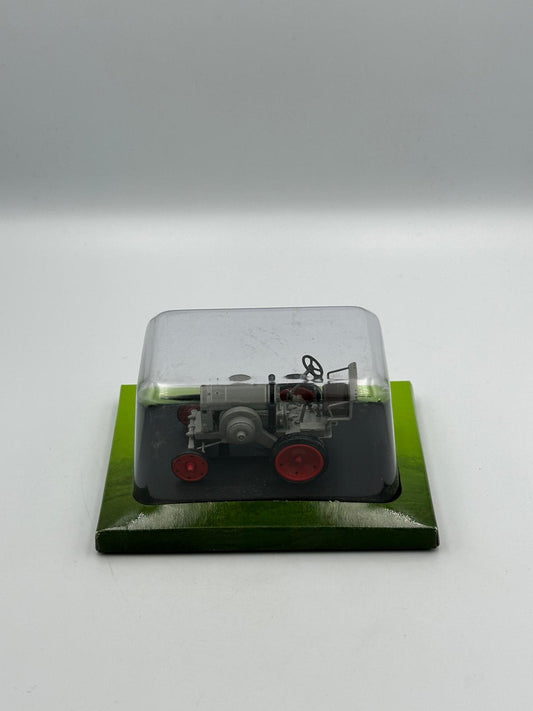 Hachette Deutz MTZ 120 (1920) Die-Cast Tractor Model