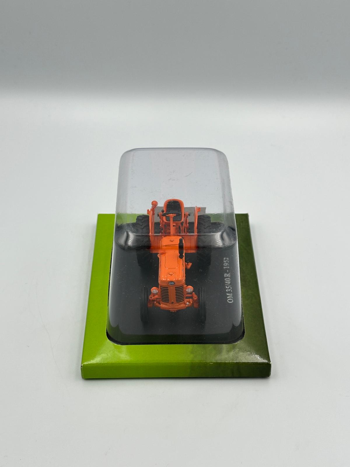 Hatchette OM 35/40 R (1952) Die-Cast Tractor Model