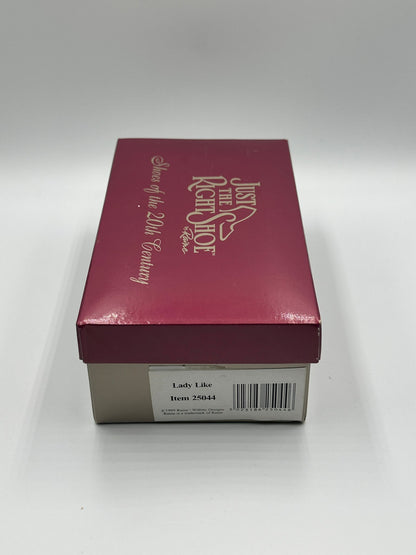 Just the Right Shoe "Lady Like" – Item 25044