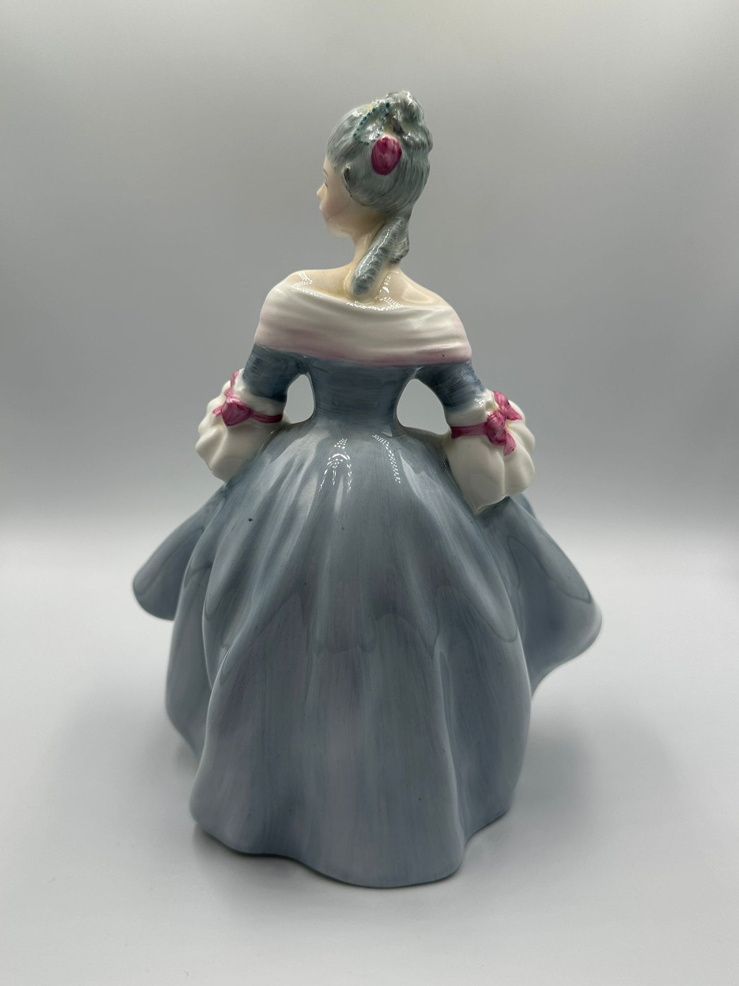 Royal Doulton "Southern Belle" Figure (HN2425)