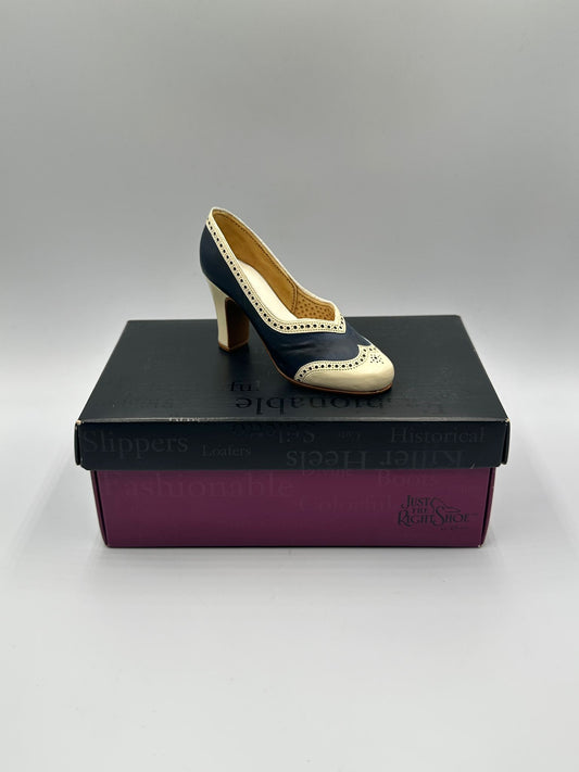 Just the Right Shoe "Spectate This" – Item 25112