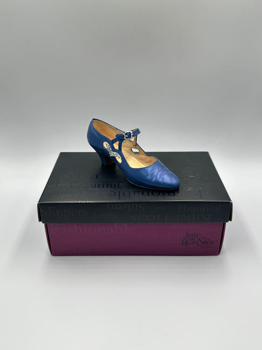 Just the Right Shoe "Starry Night" – Item 25418